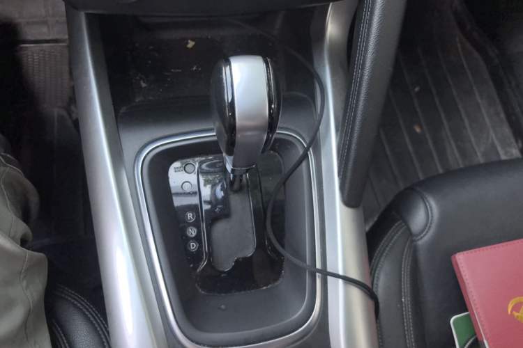 Used Renault Kadjar 2017 2.0L Two-Wheel-Drive Leading Edition Gear Lever