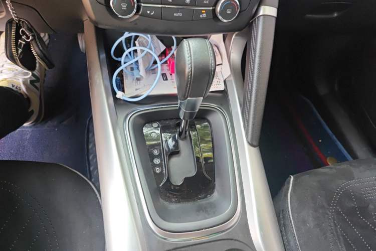Used Renault Kadjar 2017 2.0L Two-Wheel-Drive Leading Edition Gear Lever
