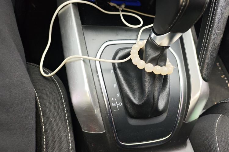 Used Renault Kadjar 2017 2.0L Two-Wheel Drive Comfort Edition Gear Lever