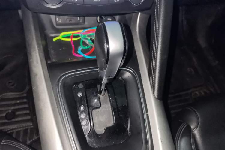 Used Renault Kadjar 2017 2.0L Two-Wheel-Drive Leading Edition Gear Lever