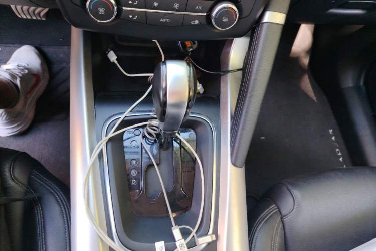 Used Renault Kadjar 2017 2.0L Two-Wheel-Drive Leading Edition Gear Lever