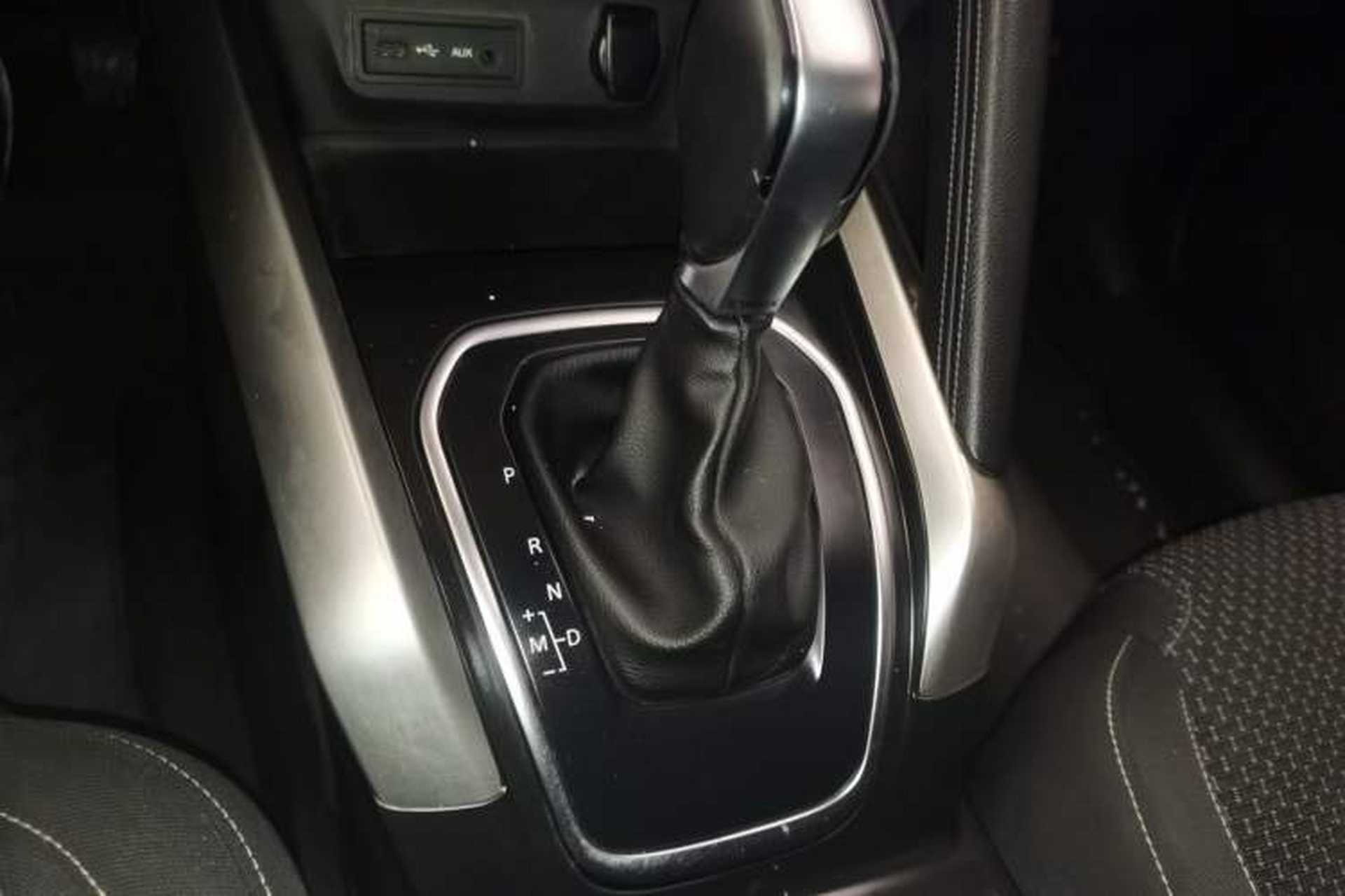 Used Renault Kadjar 2017 2.0L Two-Wheel Drive Comfort Edition Gear Lever