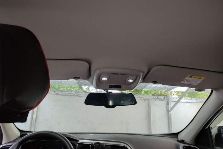 Used Renault Kadjar 2017 2.0L Two-Wheel Drive Fashion Edition Headliner