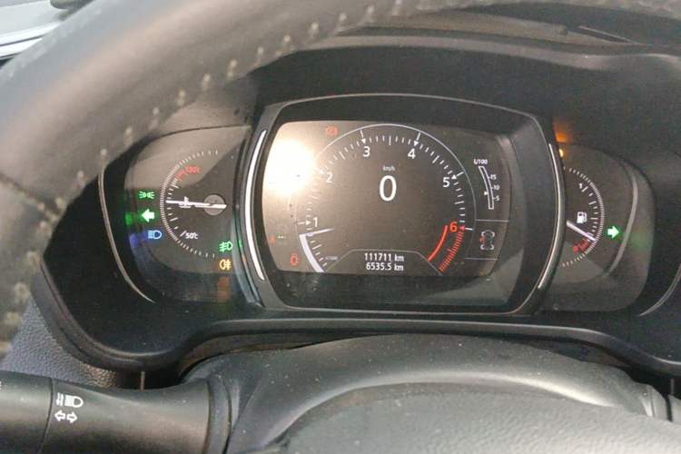 Used Renault Kadjar 2017 2.0L Two-Wheel Drive Comfort Edition Instrument Cluster