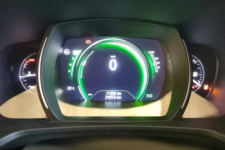 Used Renault Kadjar 2017 2.0L Two-Wheel Drive Fashion Edition Instrument Cluster
