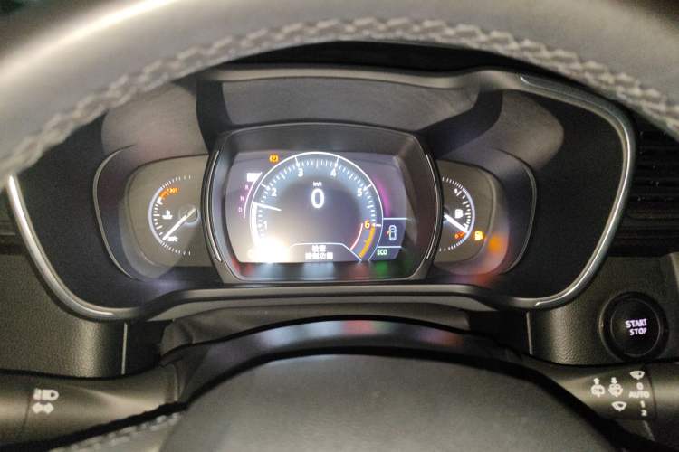 Used Renault Kadjar 2017 2.0L Two-Wheel Drive Luxury Edition Instrument Cluster