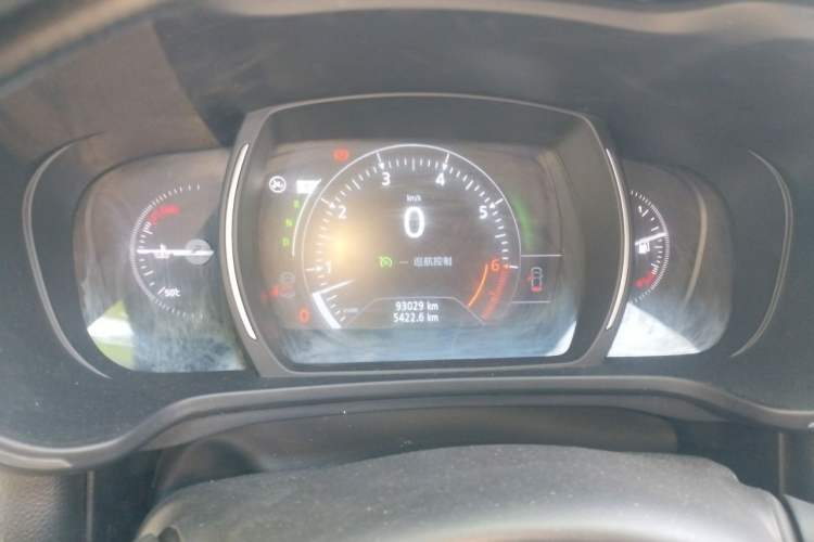Used Renault Kadjar 2017 2.0L Two-Wheel Drive Luxury Edition Instrument Cluster