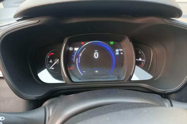 Used Renault Kadjar 2017 2.0L Four-Wheel Drive Premium Edition Instrument Cluster