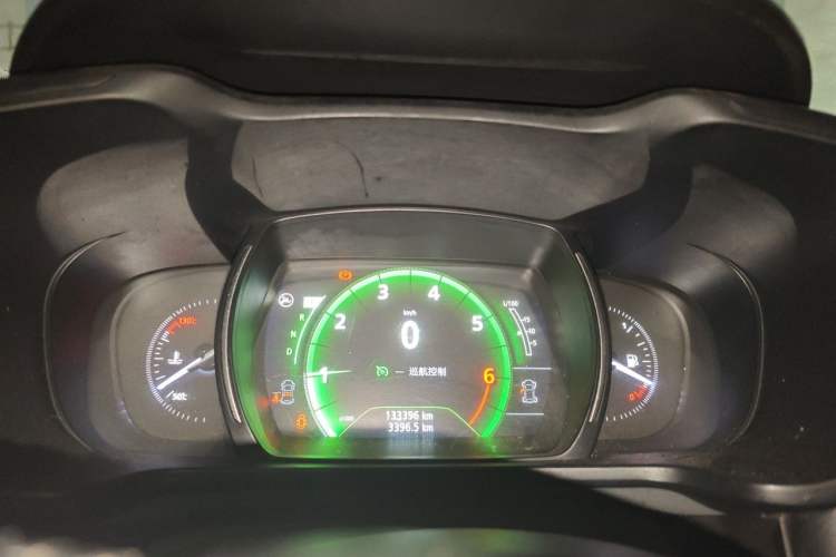 Used Renault Kadjar 2017 2.0L Two-Wheel Drive Comfort Edition Instrument Cluster
