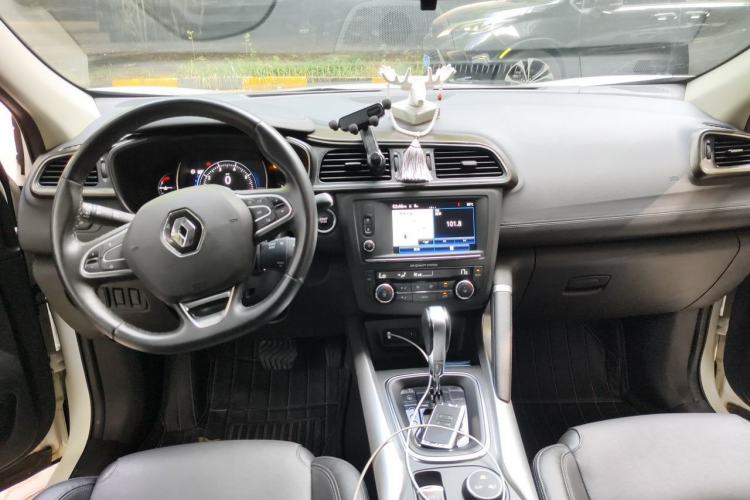 Used Renault Kadjar 2017 2.0L Two-Wheel Drive Luxury Edition Interior 2
