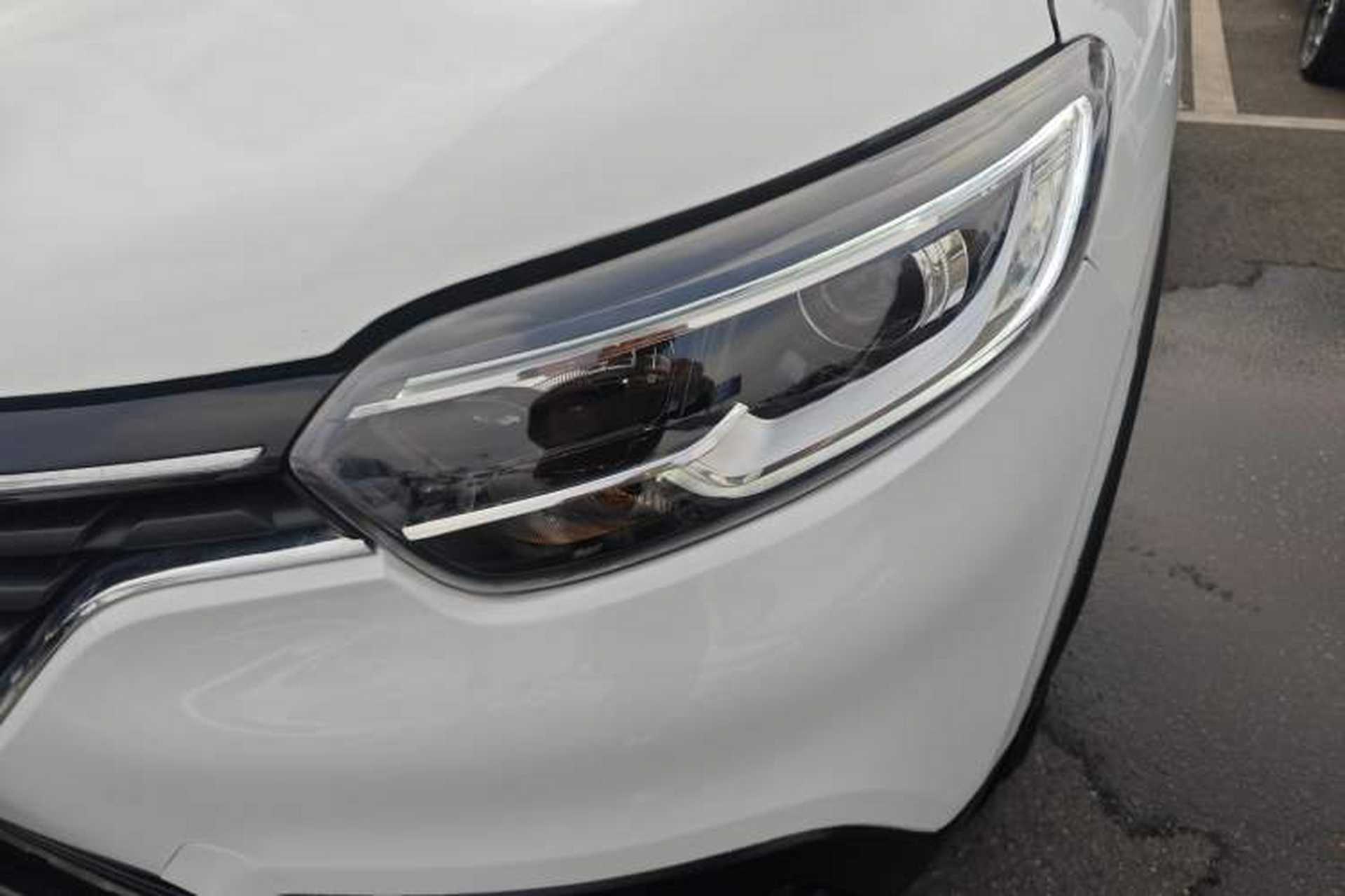 Used Renault Kadjar 2017 2.0L Two-Wheel Drive Comfort Edition Left Front Headlight