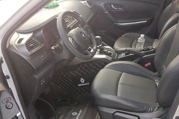Used Renault Kadjar 2017 2.0L Two-Wheel Drive Comfort Edition Left Front Seat