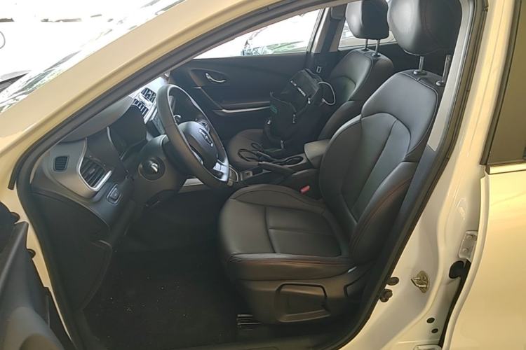 Used Renault Kadjar 2017 2.0L Two-Wheel Drive Fashion Edition Left Front Seat