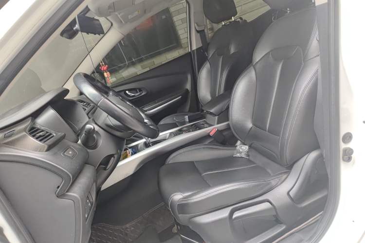 Used Renault Kadjar 2017 2.0L Two-Wheel-Drive Leading Edition Left Front Seat