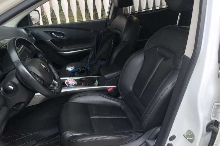 Used Renault Kadjar 2017 2.0L Two-Wheel-Drive Leading Edition Left Front Seat