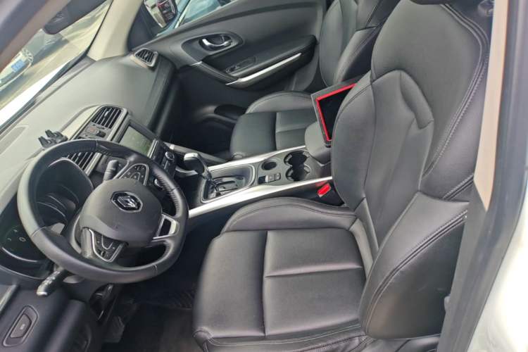Used Renault Kadjar 2017 2.0L Two-Wheel-Drive Leading Edition Left Front Seat