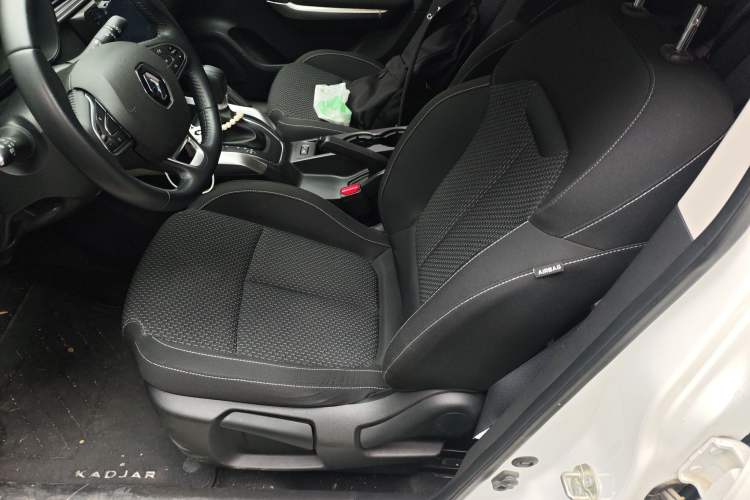 Used Renault Kadjar 2017 2.0L Two-Wheel Drive Comfort Edition Left Front Seat