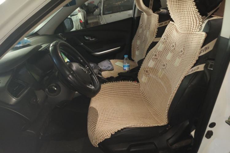 Used Renault Kadjar 2017 2.0L Two-Wheel Drive Comfort Edition Left Front Seat