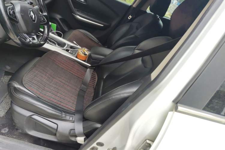 Used Renault Kadjar 2017 2.0L Two-Wheel-Drive Leading Edition Left Front Seat