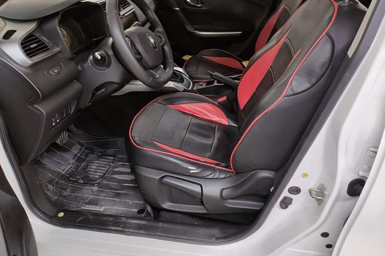 Used Renault Kadjar 2017 2.0L Two-Wheel Drive Fashion Edition Left Front Seat