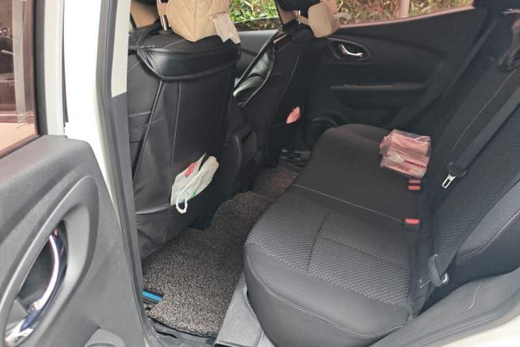 Used Renault Kadjar 2017 2.0L Two-Wheel Drive Fashion Edition Left Rear Seat