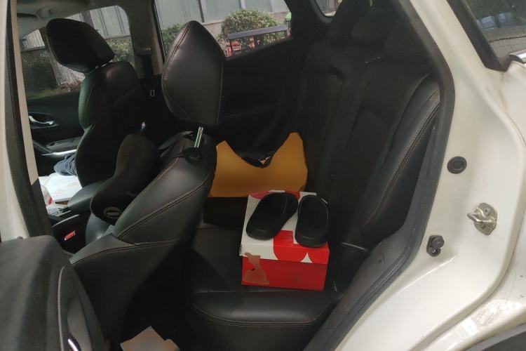 Used Renault Kadjar 2017 2.0L Two-Wheel Drive Comfort Edition Left Rear Seat
