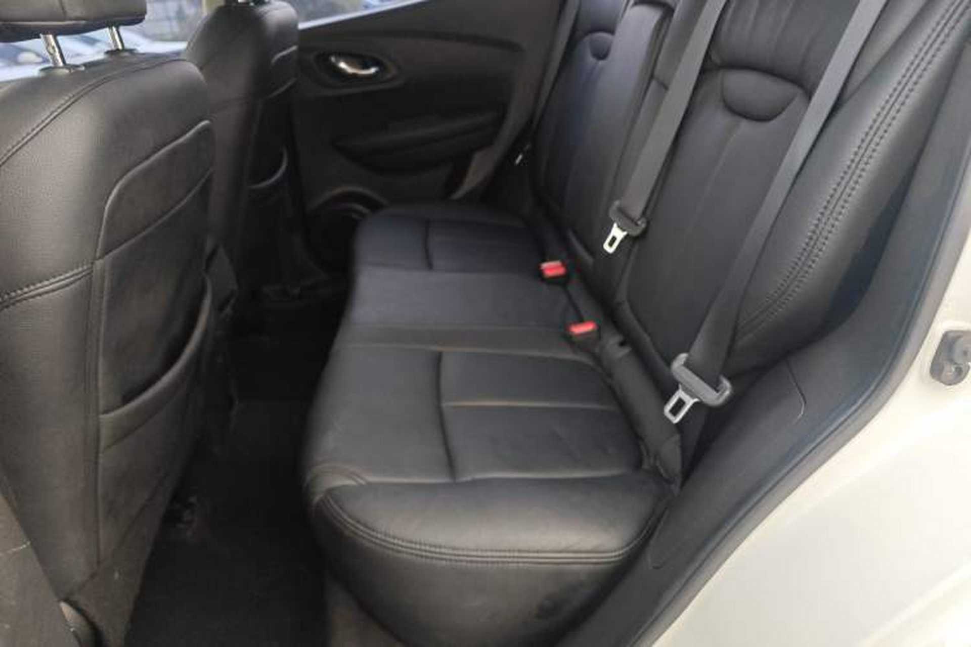 Used Renault Kadjar 2017 2.0L Two-Wheel Drive Comfort Edition Left Rear Seat