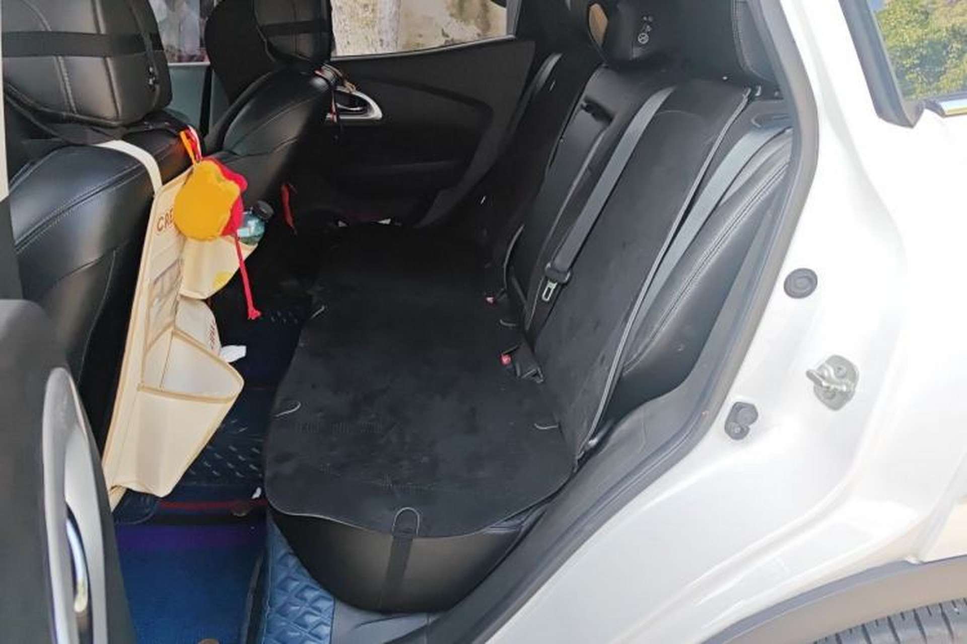Used Renault Kadjar 2017 2.0L Two-Wheel-Drive Leading Edition Left Rear Seat