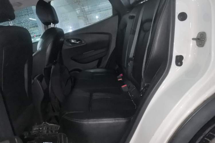Used Renault Kadjar 2017 2.0L Two-Wheel-Drive Leading Edition Left Rear Seat