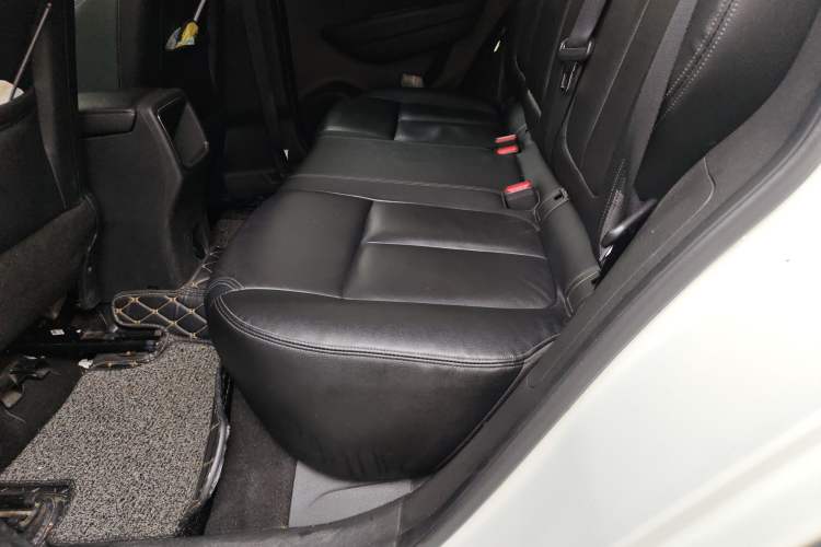 Used Renault Kadjar 2017 2.0L Four-Wheel Drive Premium Edition Left Rear Seat