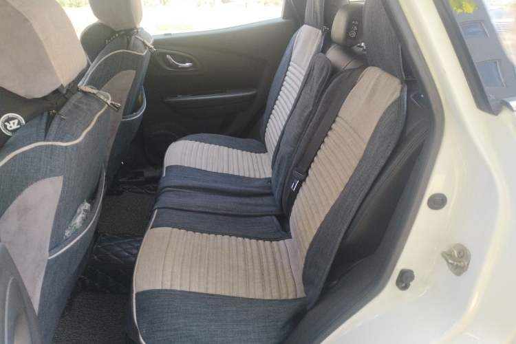 Used Renault Kadjar 2017 2.0L Two-Wheel Drive Luxury Edition Left Rear Seat