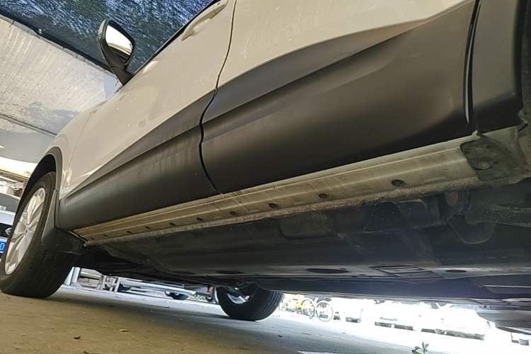 Used Renault Kadjar 2017 2.0L Two-Wheel Drive Fashion Edition Left Side Sill