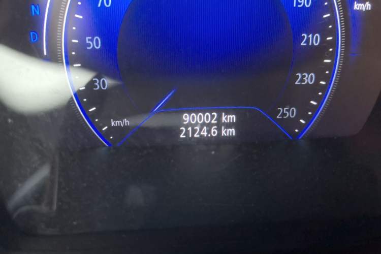 Used Renault Kadjar 2017 2.0L Two-Wheel-Drive Leading Edition Odometer Close Up