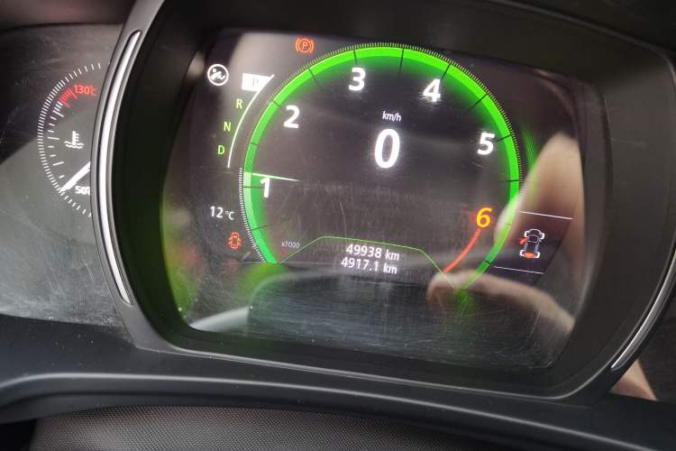 Used Renault Kadjar 2017 2.0L Two-Wheel Drive Comfort Edition Odometer Close Up