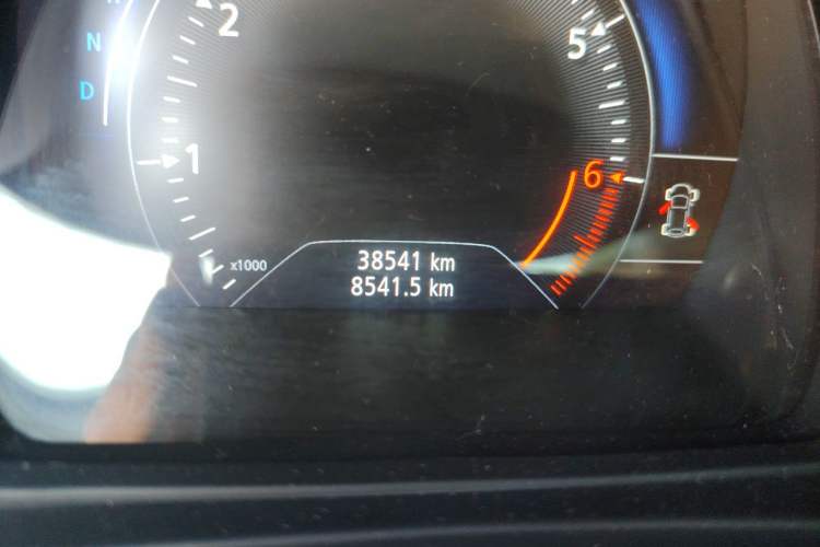 Used Renault Kadjar 2017 2.0L Two-Wheel-Drive Leading Edition Odometer Close Up
