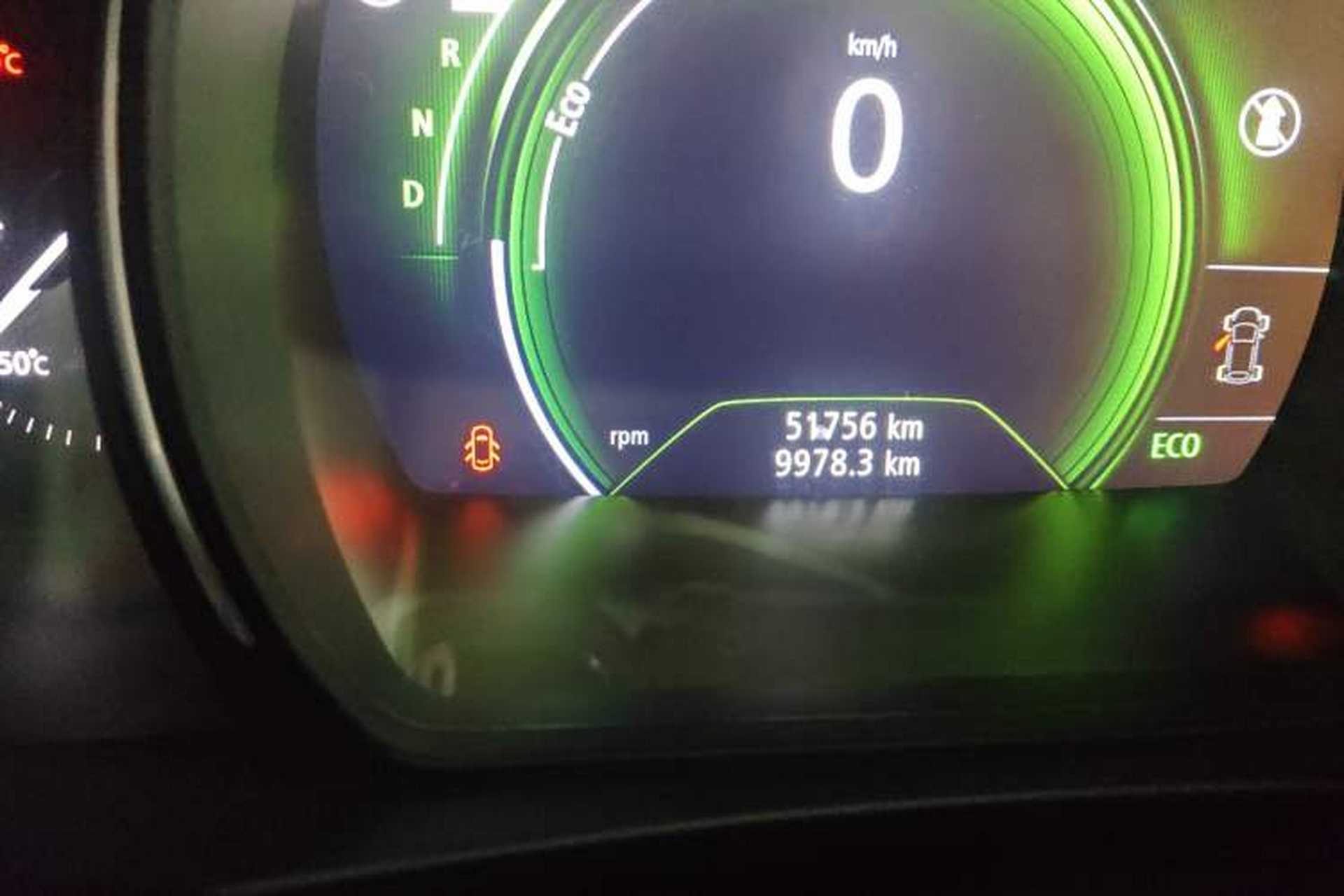 Used Renault Kadjar 2017 2.0L 120th Anniversary Limited Edition Odometer Close Up