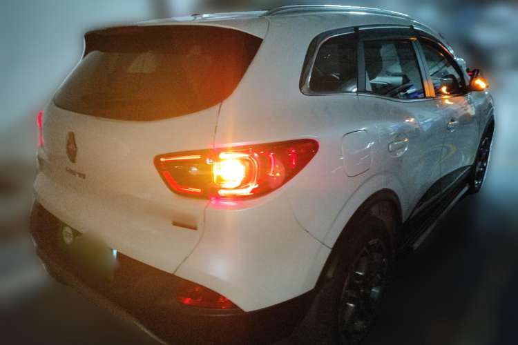 Used Renault Kadjar 2017 2.0L Two-Wheel Drive Luxury Edition Rear Right 45 Deg