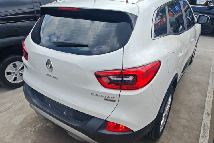Used Renault Kadjar 2017 2.0L Two-Wheel-Drive Leading Edition Rear Right 45 Deg