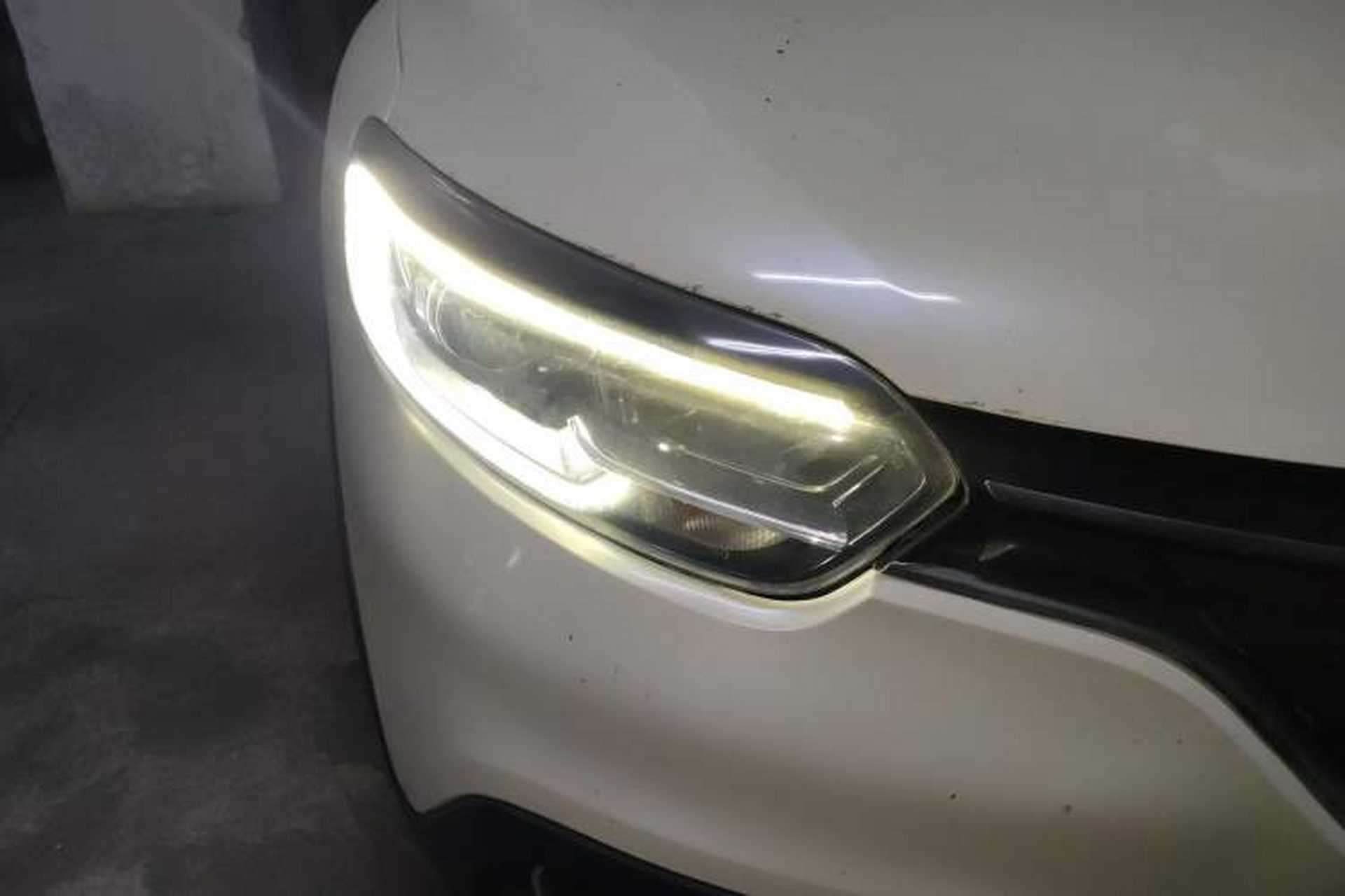 Used Renault Kadjar 2017 2.0L Two-Wheel-Drive Leading Edition Right Front Headlight