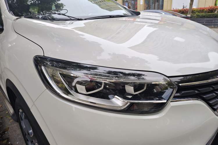 Used Renault Kadjar 2017 2.0L Four-Wheel Drive Premium Edition Right Front Headlight