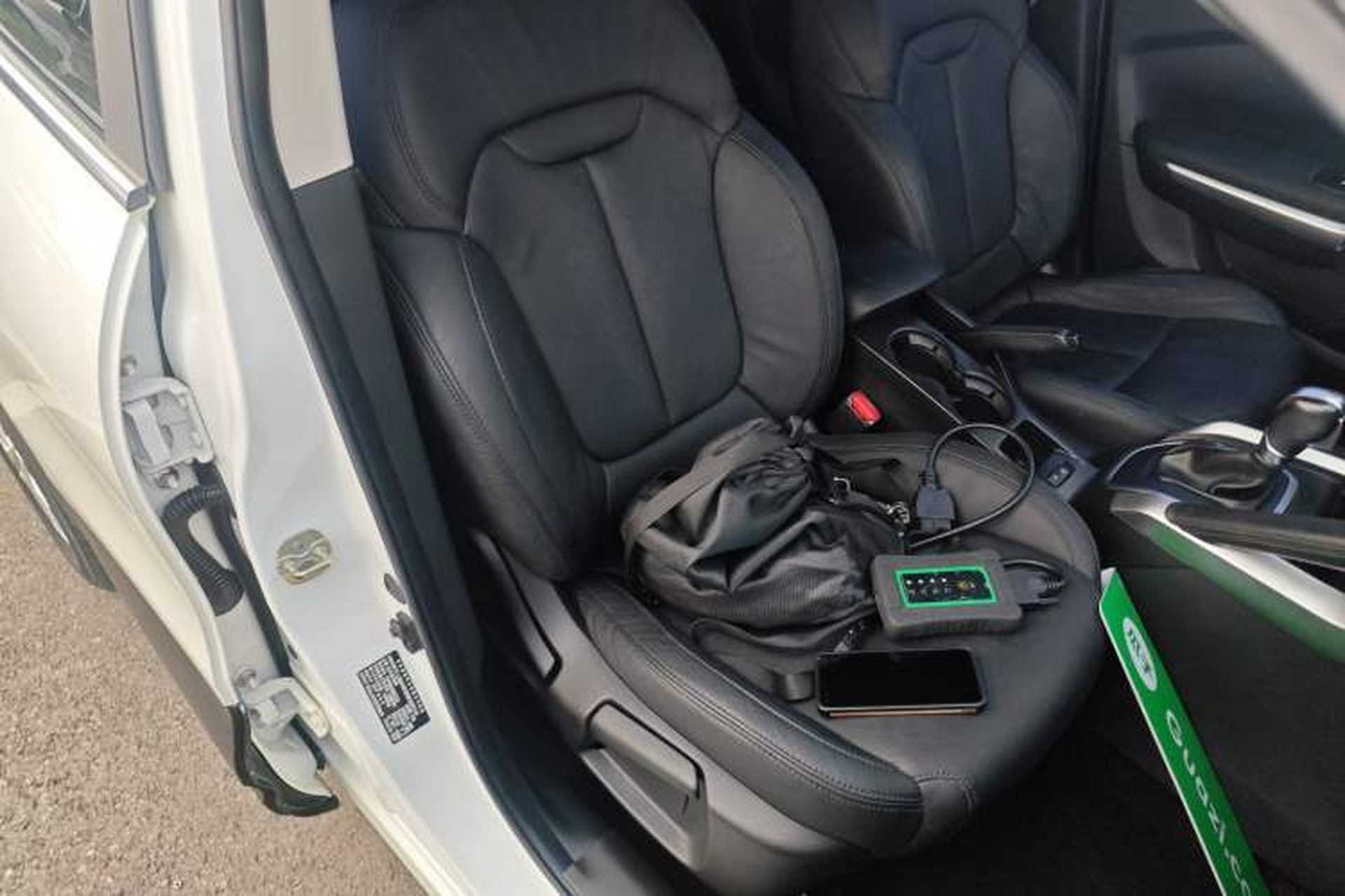 Used Renault Kadjar 2017 2.0L Two-Wheel Drive Comfort Edition Right Front Seat