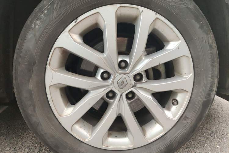 Used Renault Kadjar 2017 2.0L Two-Wheel Drive Comfort Edition Right Front Wheel Hub
