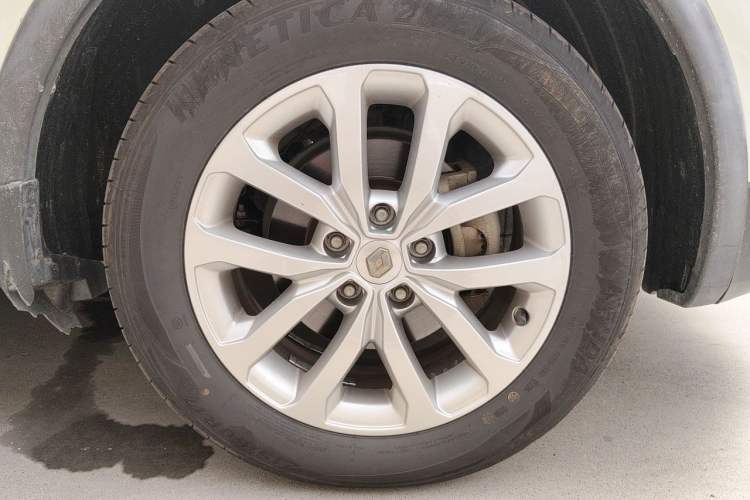 Used Renault Kadjar 2017 2.0L Two-Wheel Drive Comfort Edition Right Front Wheel Hub