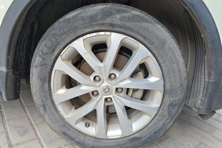 Used Renault Kadjar 2017 2.0L Two-Wheel Drive Fashion Edition Right Front Wheel Hub