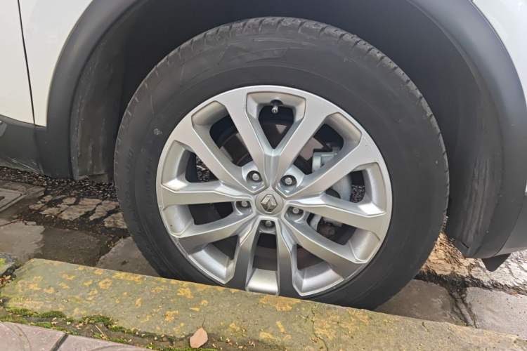 Used Renault Kadjar 2017 2.0L Two-Wheel-Drive Leading Edition Right Front Wheel Hub