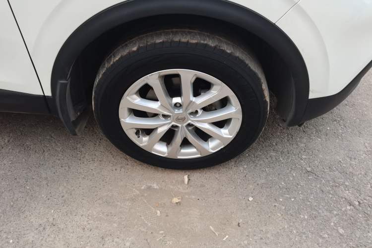 Used Renault Kadjar 2017 2.0L Two-Wheel Drive Comfort Edition Right Front Wheel Hub