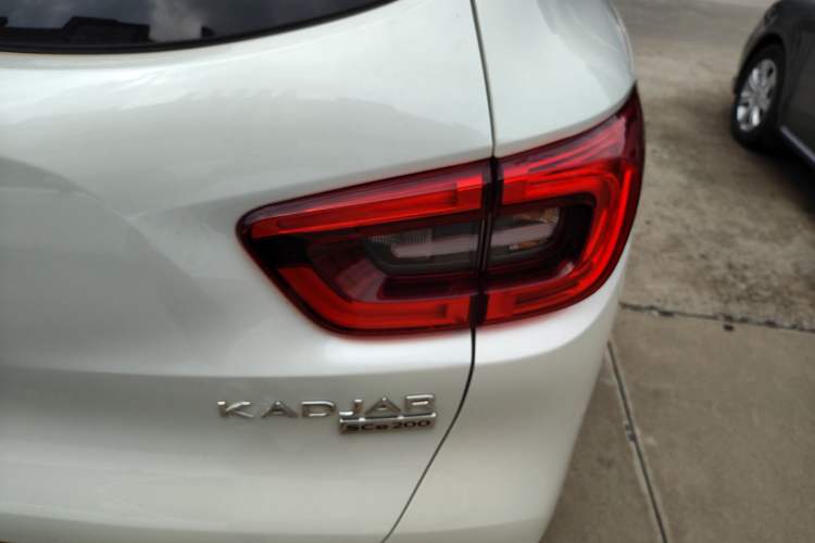 Used Renault Kadjar 2017 2.0L Two-Wheel Drive Comfort Edition Right Rear Taillight