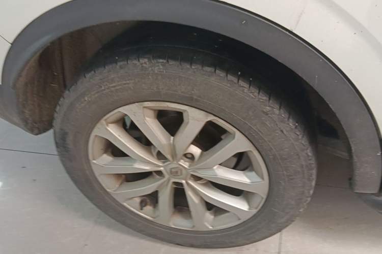 Used Renault Kadjar 2017 2.0L Two-Wheel Drive Comfort Edition Right Rear Wheel Hub