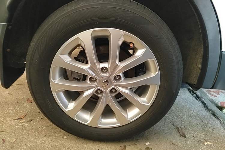 Used Renault Kadjar 2017 2.0L Two-Wheel Drive Fashion Edition Right Rear Wheel Hub