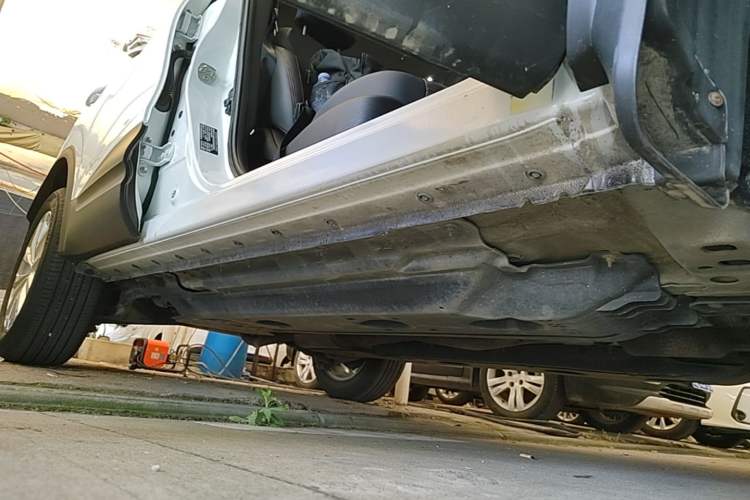 Used Renault Kadjar 2017 2.0L Two-Wheel Drive Fashion Edition Right Side Sill